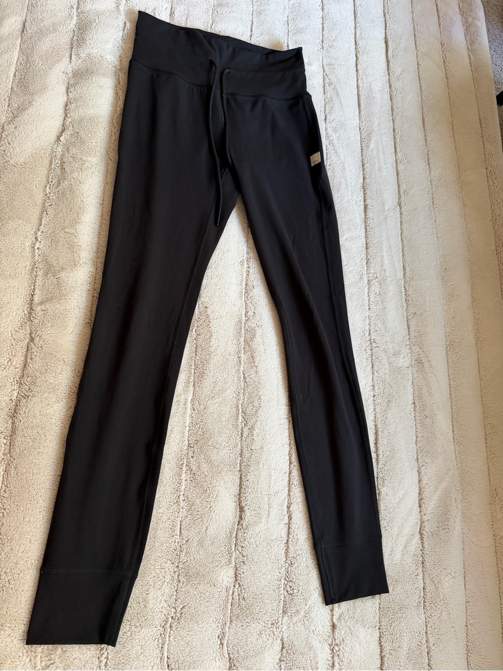 🥳 *SALE* Vuori Daily Leggings, Black, Size Small-Long